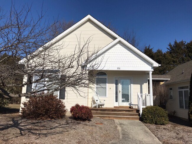 Building Photo - 3BR, 3Ba Villa in Pikes Place  1400 Sq Ft