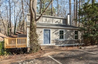 Building Photo - 102 Bonnell Ct