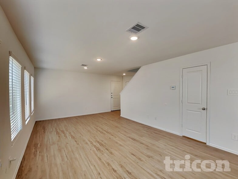 Building Photo - 3023 Twisted Myrtle Dr