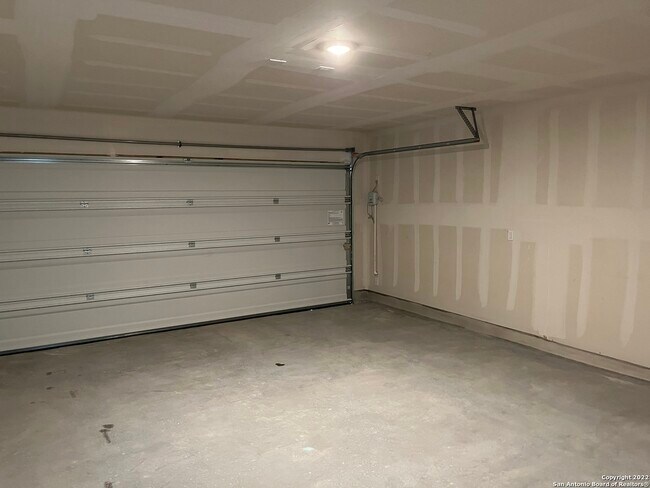 Building Photo - 6507 Scarecrow Wy