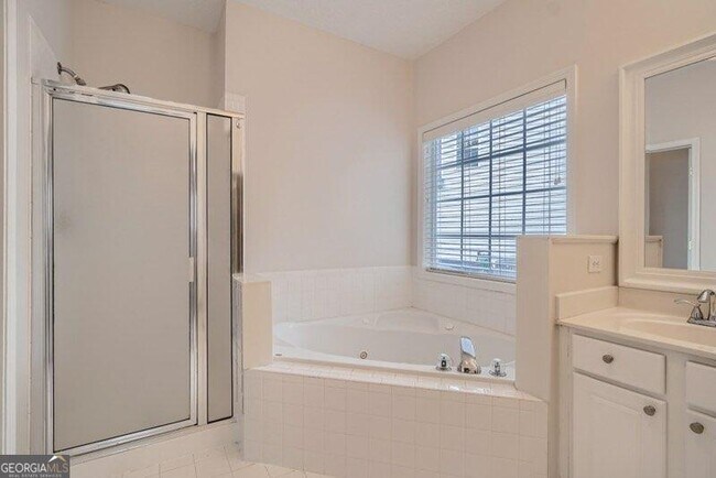 Building Photo - 843 Glen Abbey Ct