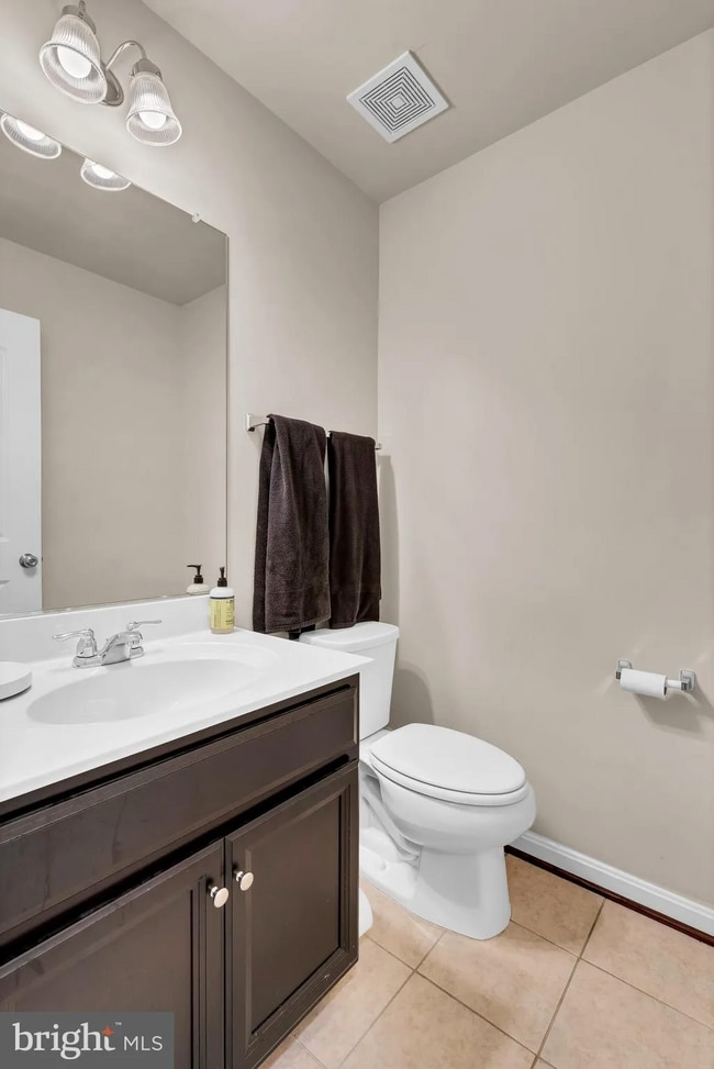 Building Photo - 9707 Smithview Pl