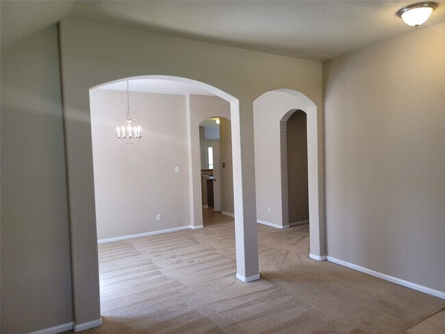 Building Photo - 1010 Hannah Falls Ln