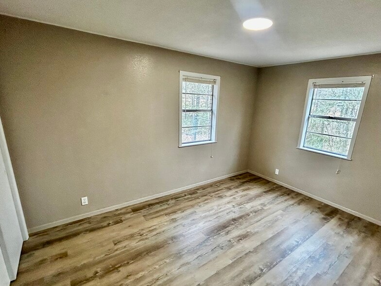 Building Photo - 2632 Ouachita Cir