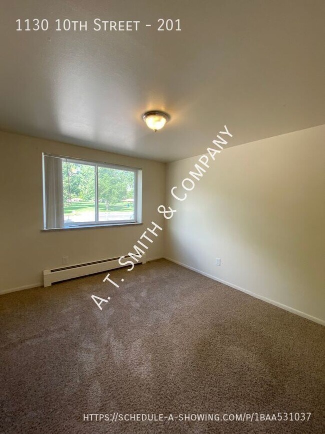 Building Photo - 1130 10th St