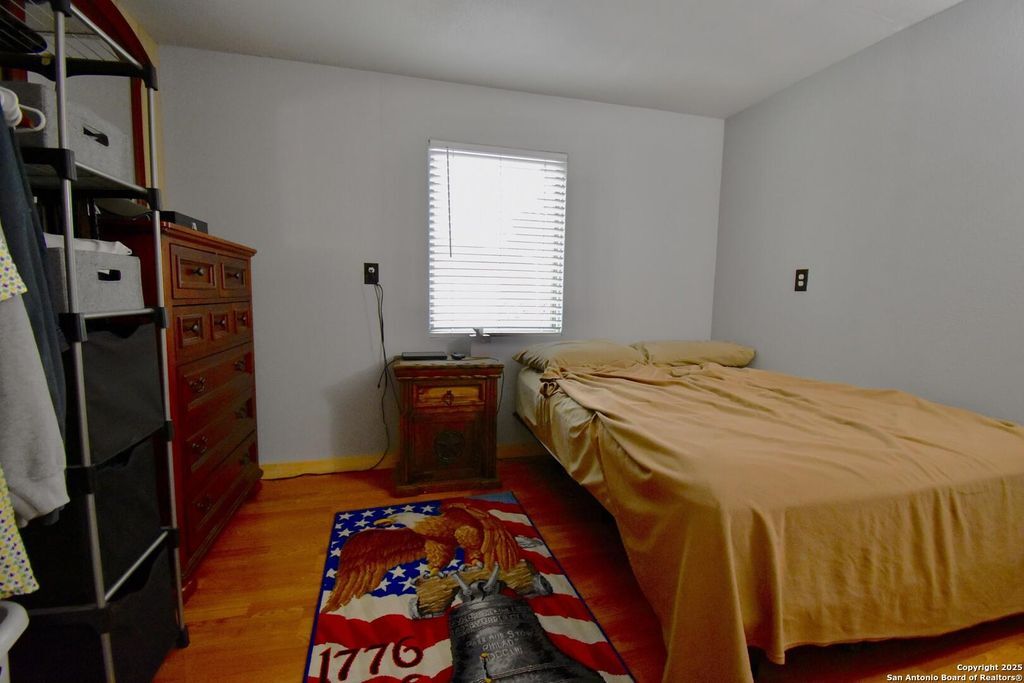 Building Photo - 1224 Campfire