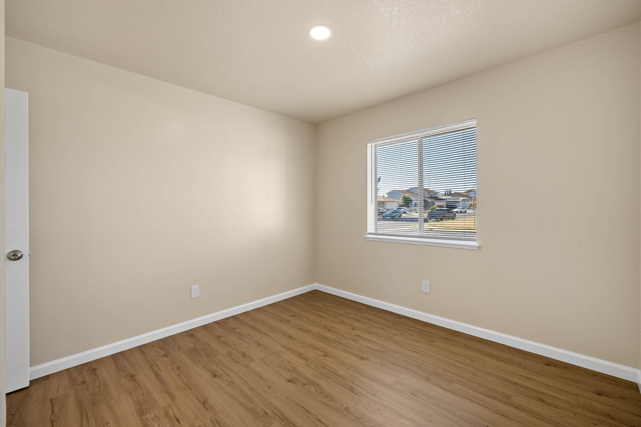 Building Photo - 1401 Prospect Way