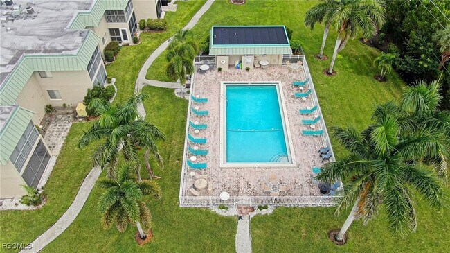 Building Photo - 6725 Winkler Rd