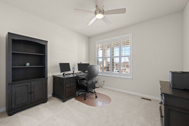 Building Photo - 2414 Leafdale Cir