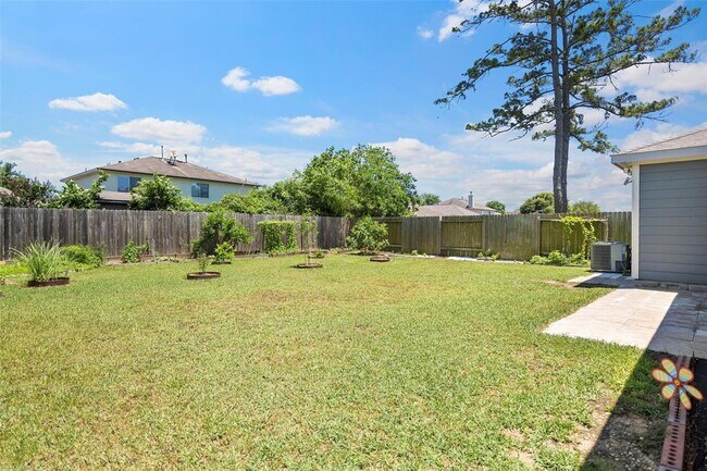 Building Photo - 12730 Pelican Bay Dr