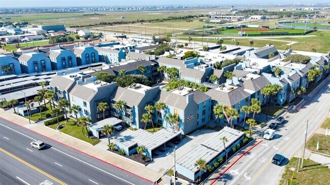 Building Photo - 8100 Seawall Blvd