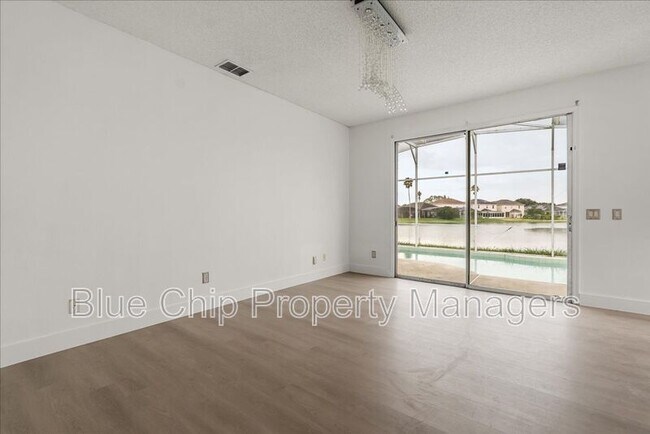 Building Photo - 1923 Bridgeview Cir