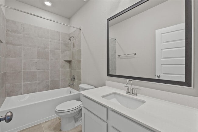 Building Photo - 700 Topwater Trl