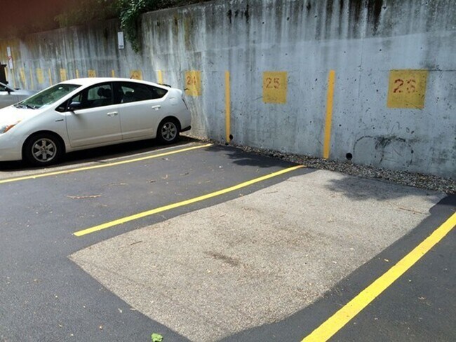 Building Photo - 1 bedroom Oak Square Brighton