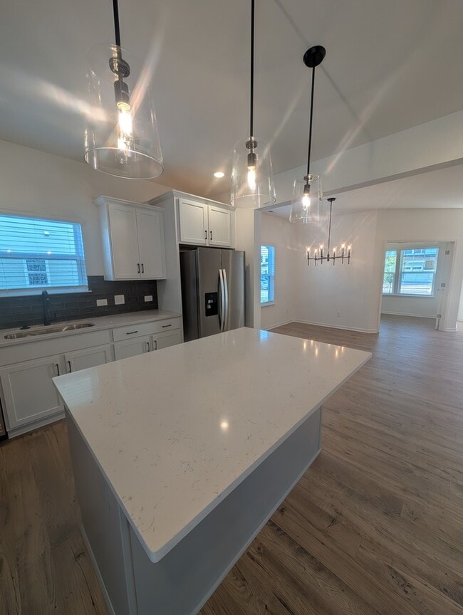 Building Photo - NEW CONSTRUCTION 3BD/2.5 Home in Stonebrid...
