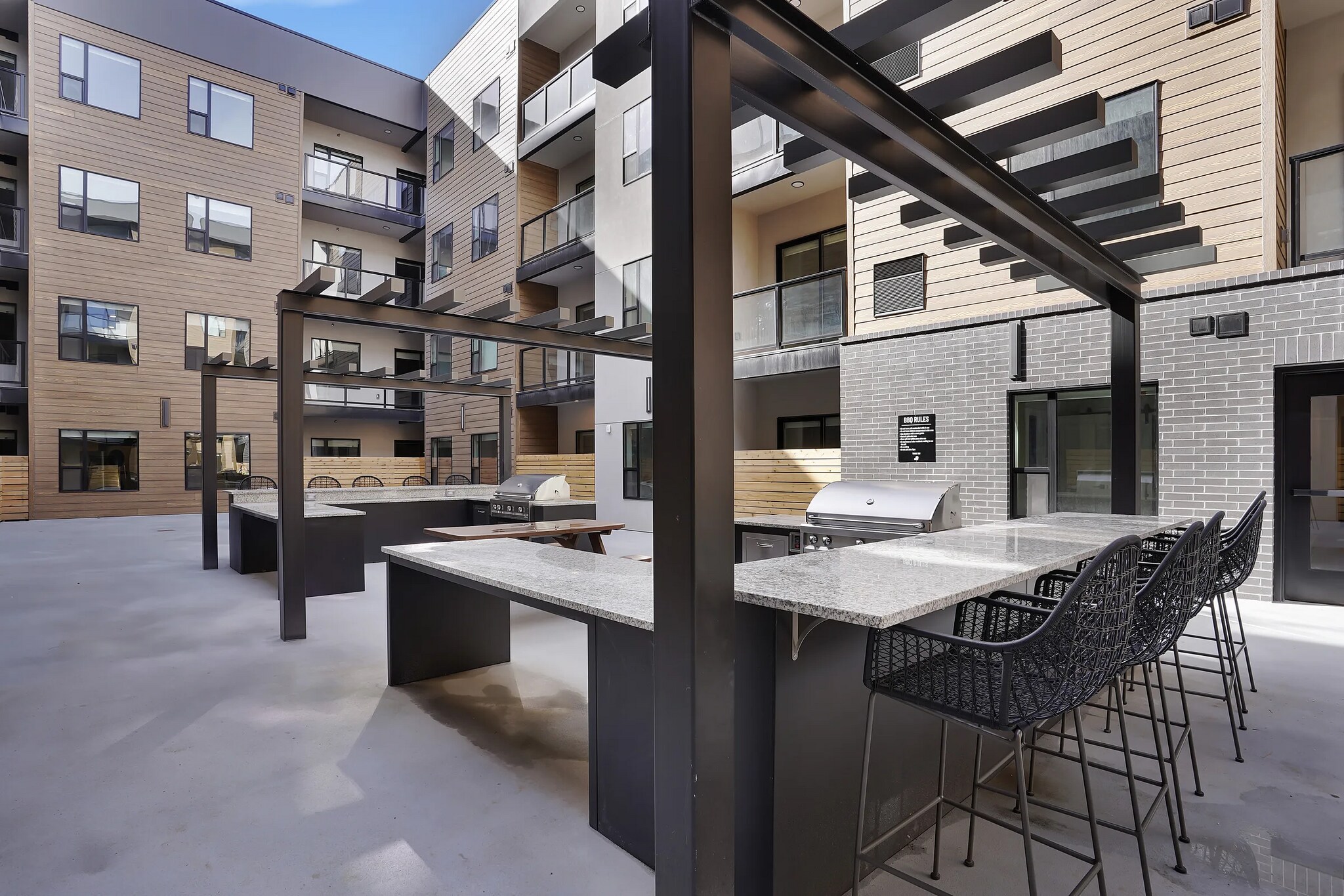 Building Photo - 340 West 700 S