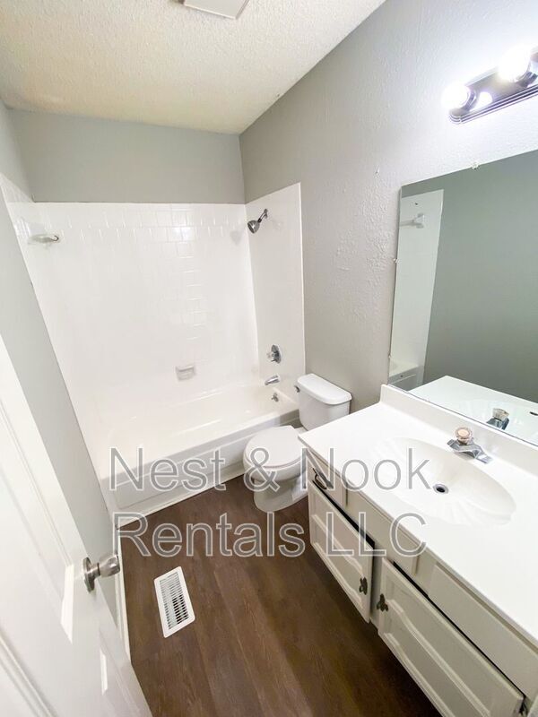 Building Photo - 13809 E 27th Pl