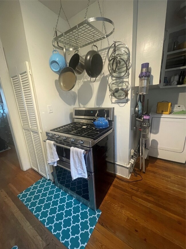 Building Photo - 1971 W Lamar St