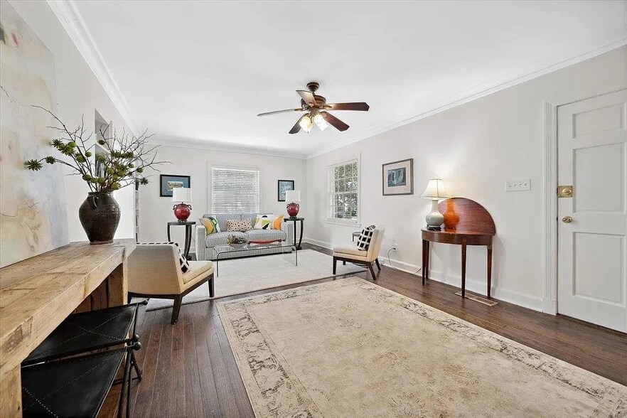 Living Room View 4 - 181 Picardy St