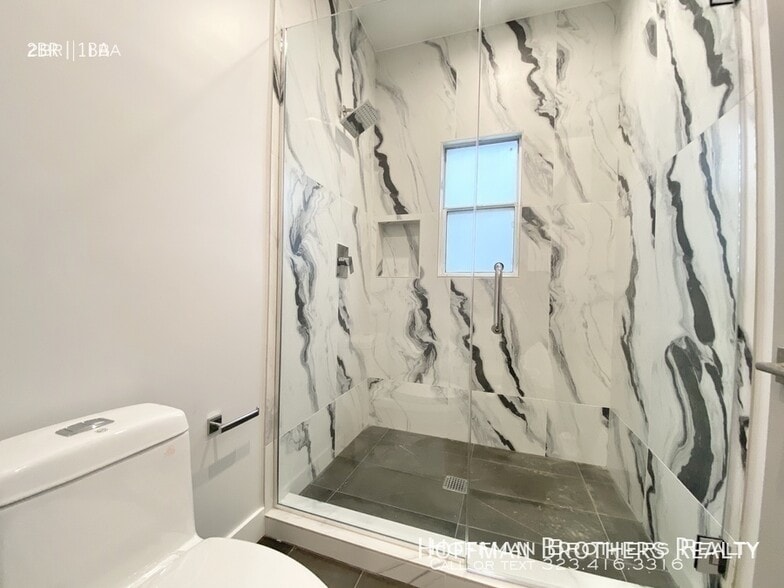 Building Photo - 141 N Swall Dr
