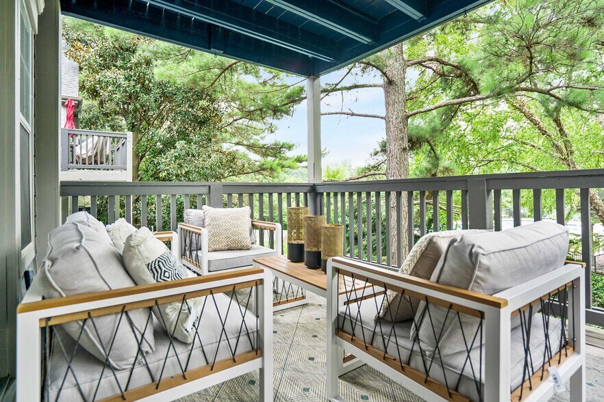 Bridgewater 1500 Ridge Brook Tr. Duluth GA 30096 Apartment Finder