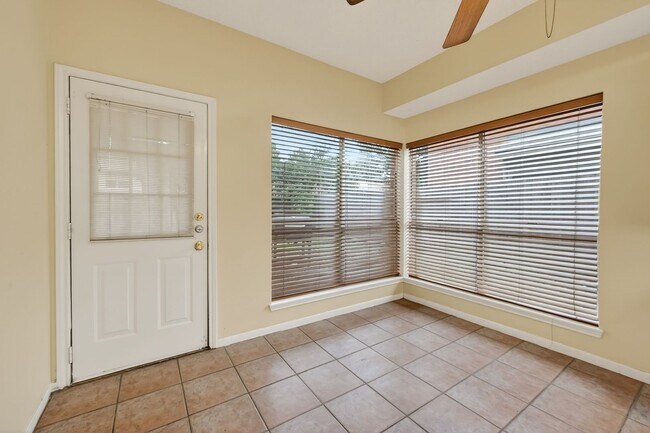 Building Photo - Bear Creek South