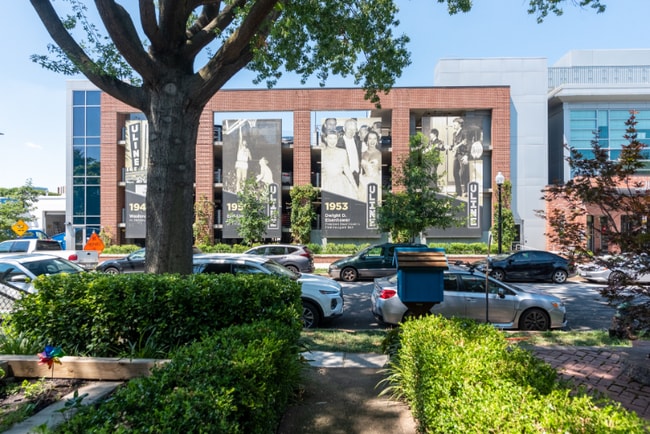 Building Photo - 1139 3rd St NE