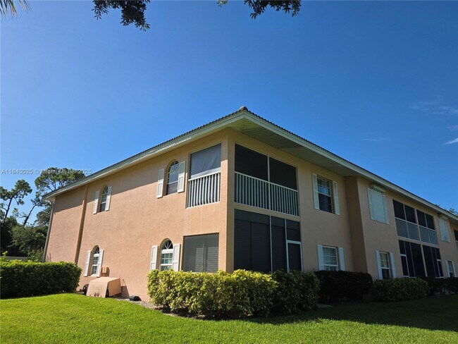Building Photo - 575 Augusta Blvd