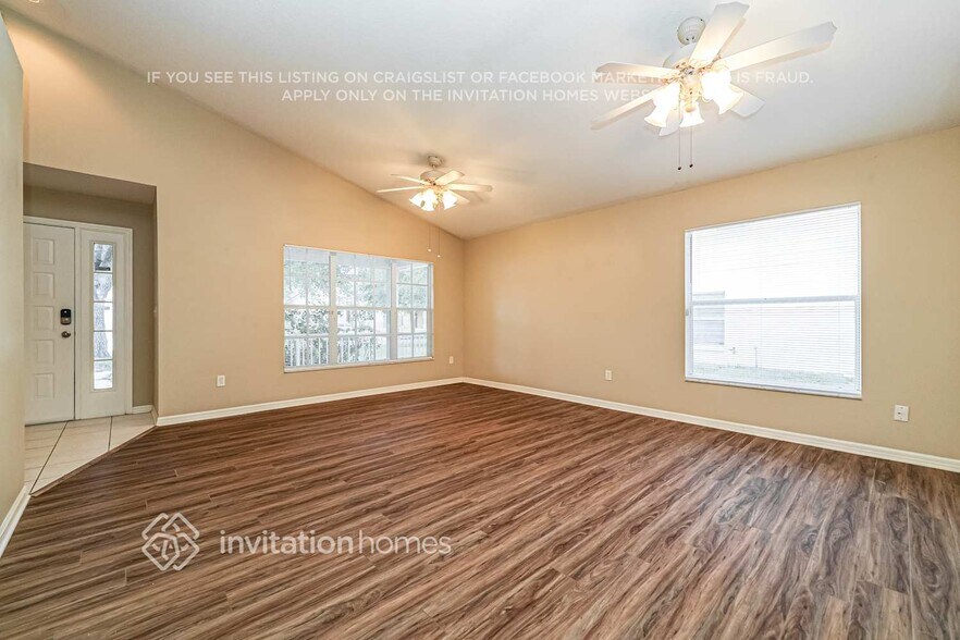 Building Photo - 6240 Crickethollow Dr
