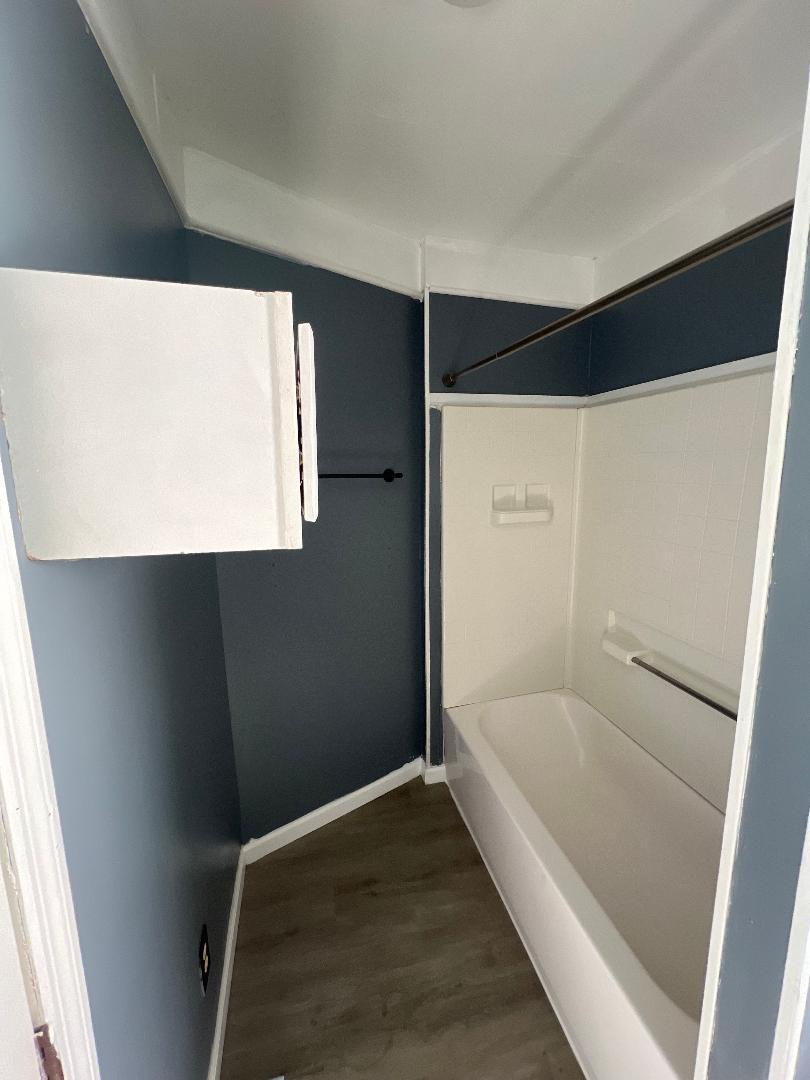 Building Photo - 211 N Layton Ave