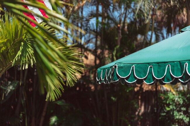 Building Photo - 446 27th St