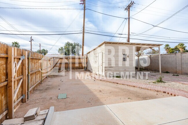 Building Photo - Adorable Private One Bedroom, One Bathroom...