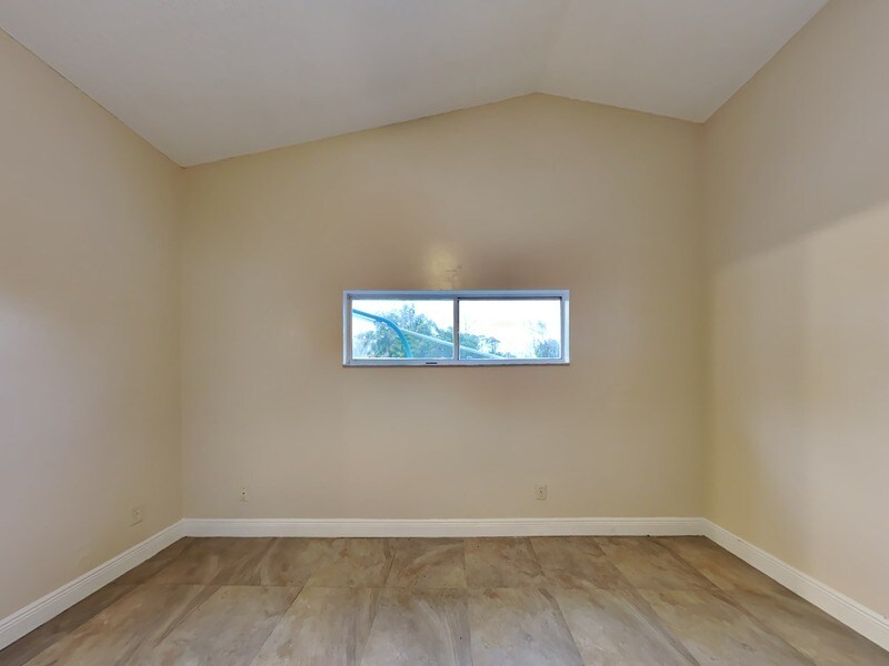 Building Photo - 276 Frances Ave