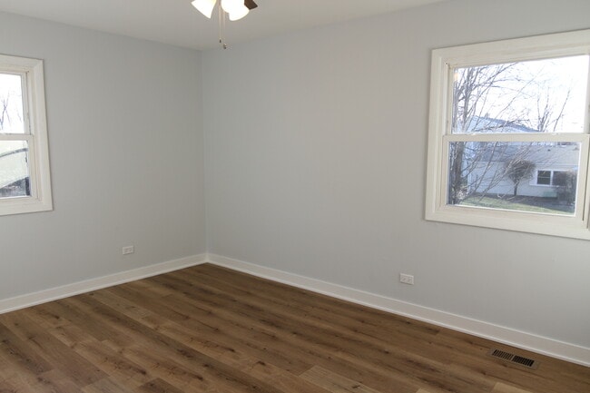 Building Photo - 184 Betty Ct