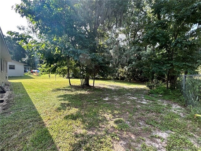 Building Photo - 7236 E Oak Isle Dr