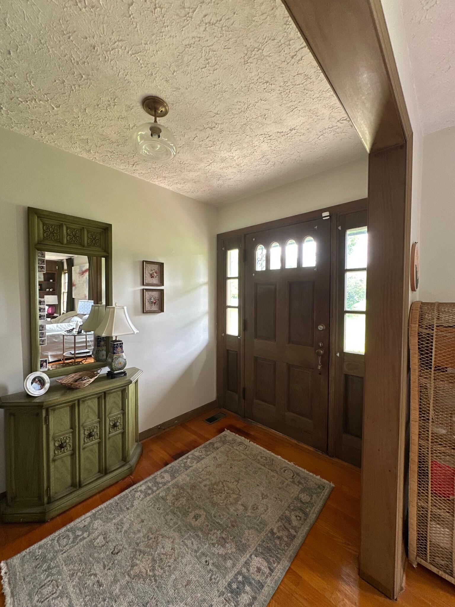 Building Photo - 3616 Riverview Dr