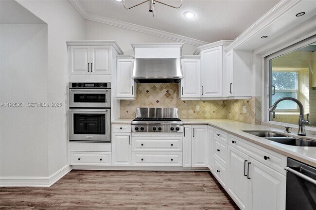 Building Photo - 3801 NW 27th Ave