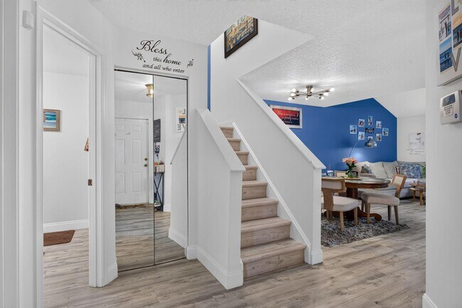 Building Photo - 3320 Alba Cir