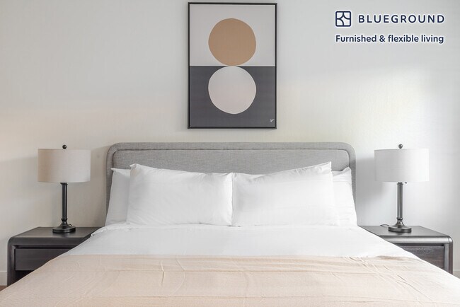 Building Photo - 20200 Lucille Ave