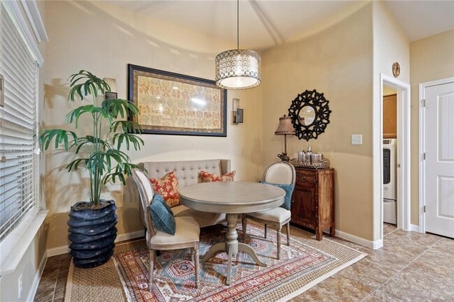 Building Photo - 1901 Discovery Blvd