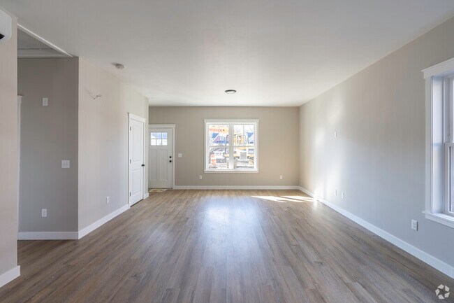 Building Photo - 2 Jones Xing