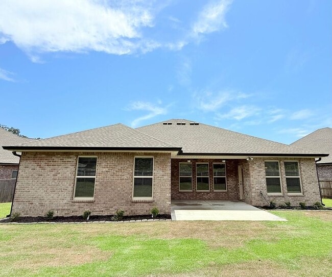 Building Photo - 4733 Sago Palm Cir