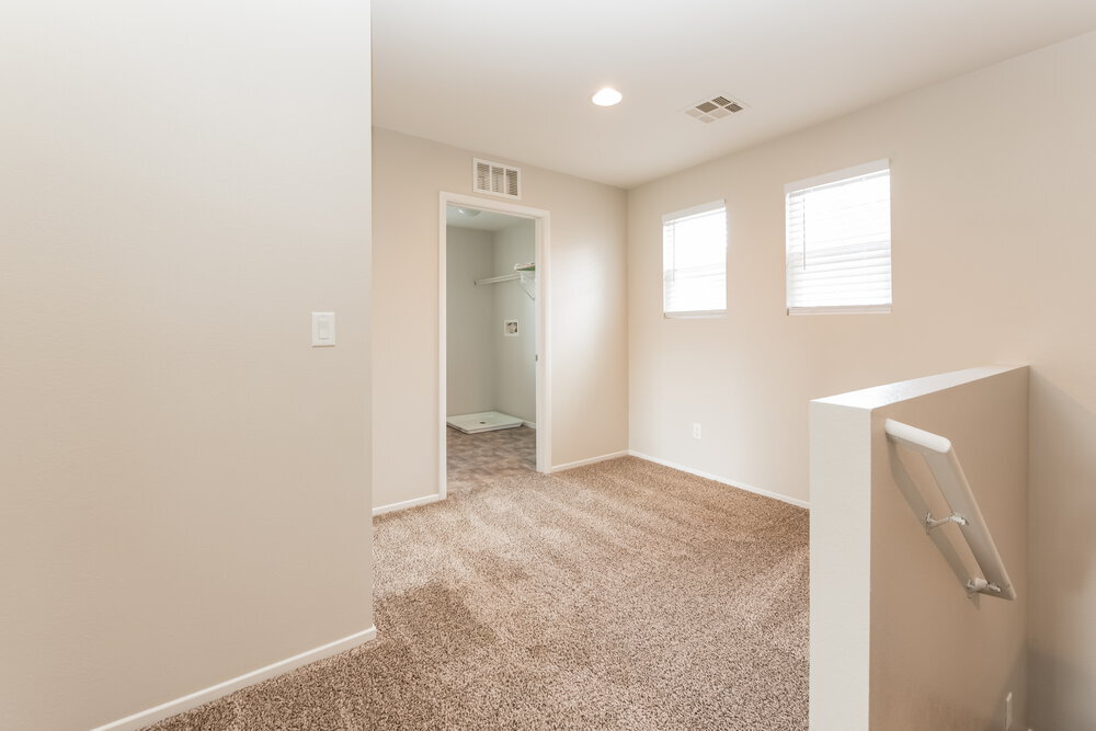 Building Photo - 7942 Bliss Hill Ct