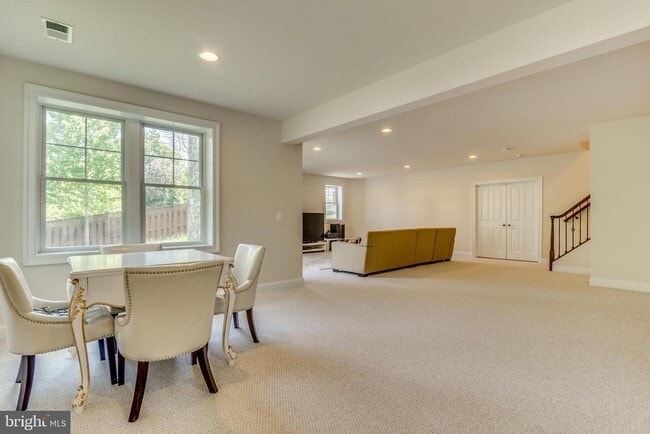 Building Photo - 1751 Tysons Crest Ln