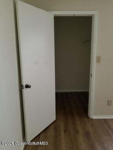 Building Photo - 650 Is Clb Ct