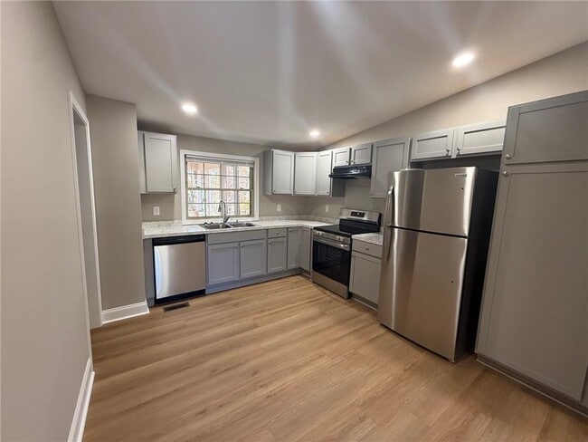 Building Photo - 3726 Bolding Rd