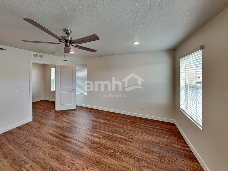 Building Photo - 8958 Wilroy Rd