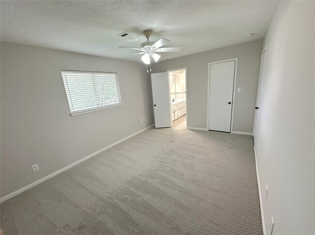 Building Photo - 714 Oder Ln