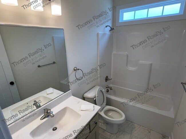 Building Photo - 44 B P Ct