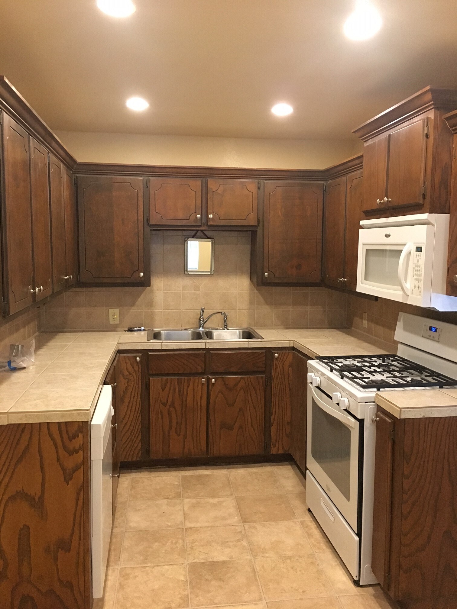 Kitchen - 1510 NE 43rd St